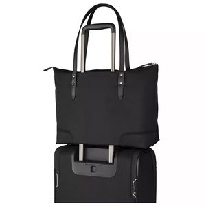Victorinox Travel Tote With Laptop Storage in Black